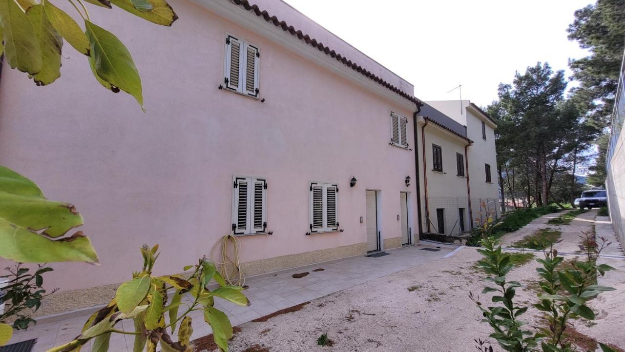 Residenza La Pineta Orosei Villa Exterior photo